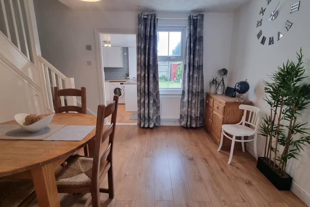 Entire House With Garden & Parking Nr Ashford Int Villa Екстериор снимка