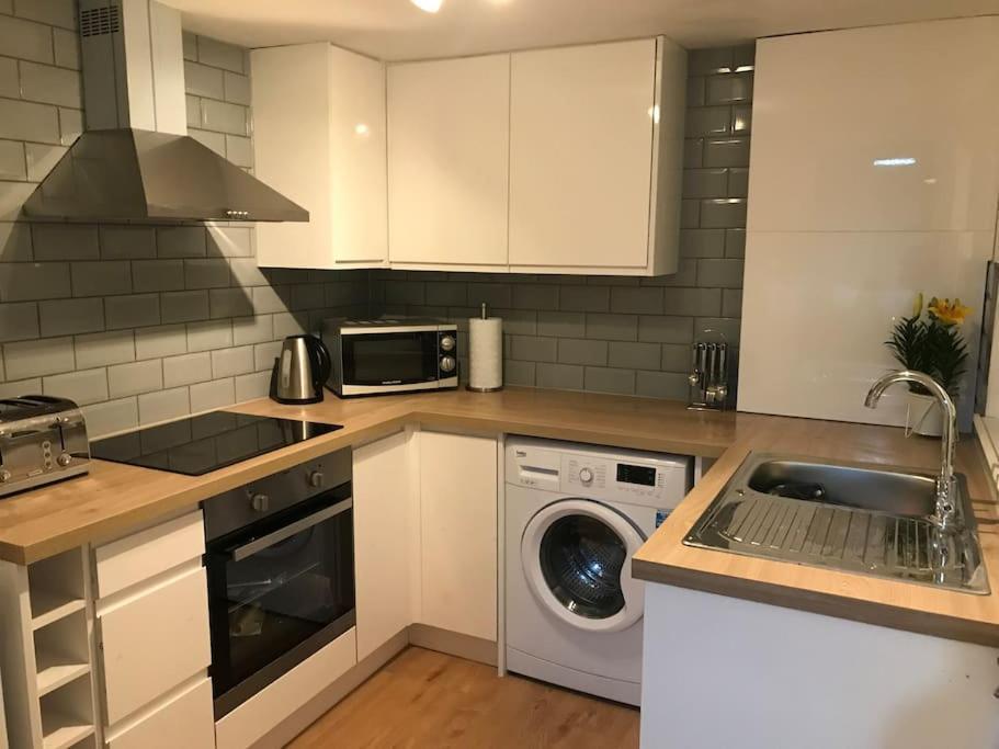 Entire House With Garden & Parking Nr Ashford Int Villa Екстериор снимка