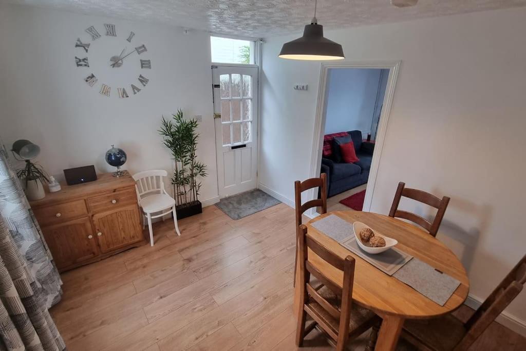 Entire House With Garden & Parking Nr Ashford Int Villa Екстериор снимка