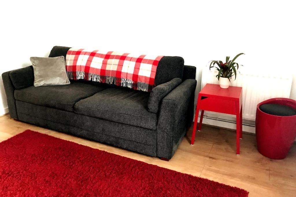 Entire House With Garden & Parking Nr Ashford Int Villa Екстериор снимка